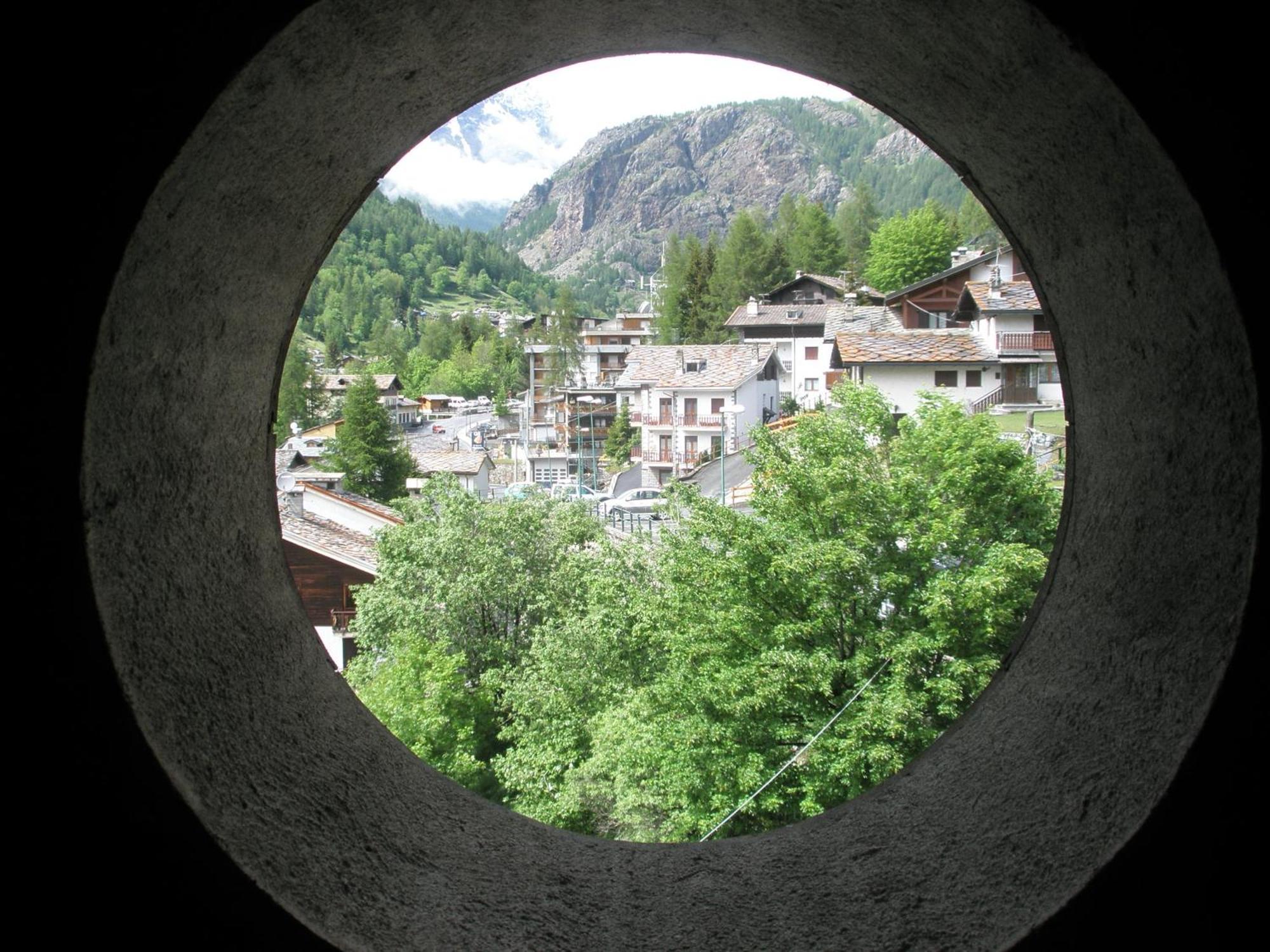 Apartmán "Lo Mequio De Emilie" 2 Passi Da Centro E Piste Valtournenche Exteriér fotografie